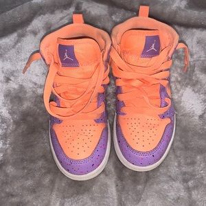 Air 1 Nike Air Jordan’s💕 Toddler high tops😍
